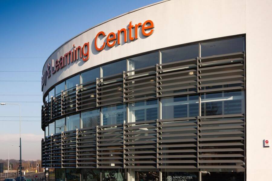 BLACKLEY LIBRARY_COMMERCIALCLIMATE FACADES-AURORA-ELLIPTICAL BLADE_PRO_MANCHESTER_4STAR (2).jpg