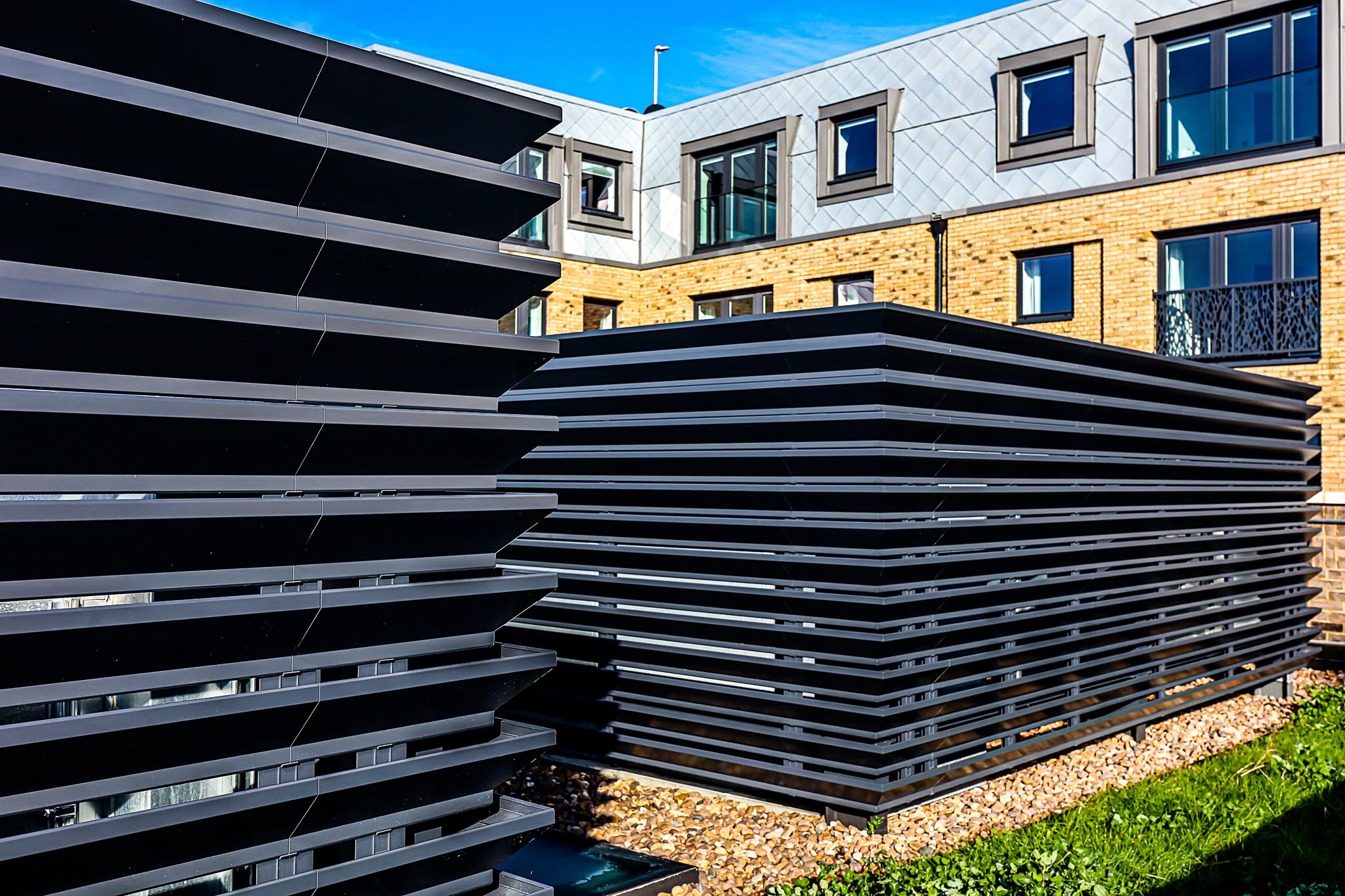 EX31046_5321_OLD WOKING_RESIDENTIAL_LOUVRES_PRO_WOKING_4STAR-12