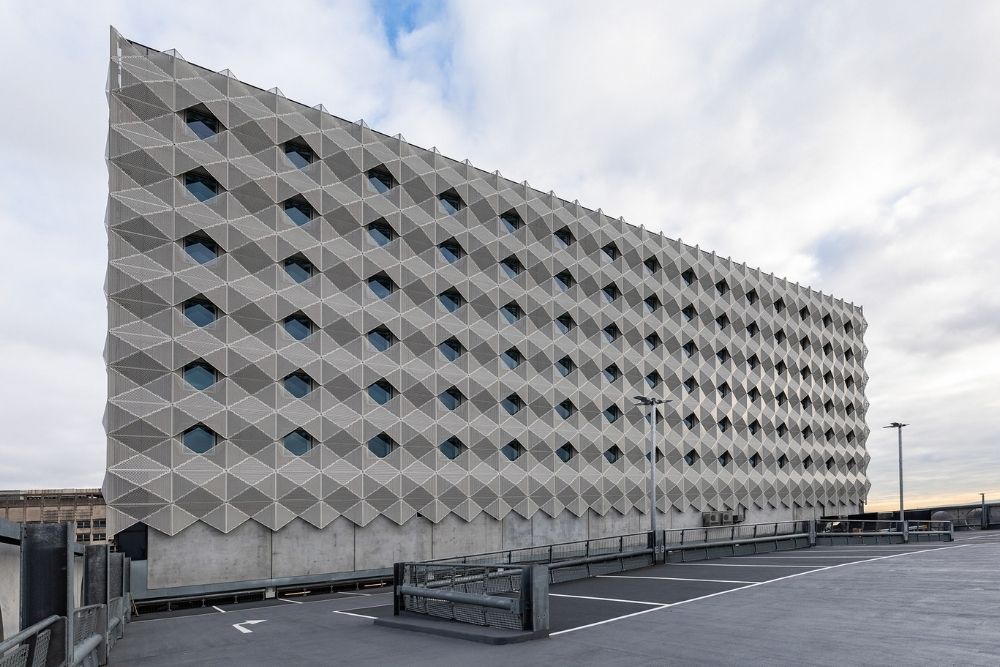 circle square architectural facade 2