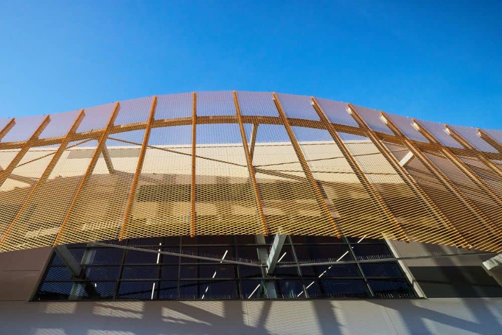 ms5000 architectural mesh façade white oak leisure centre-min ms5000 architectural mesh façade white oak leisure centre-min