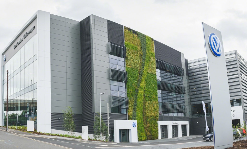 project-slide-inchcape-volkswagen-london-uk-6.1500x637x1 CROP